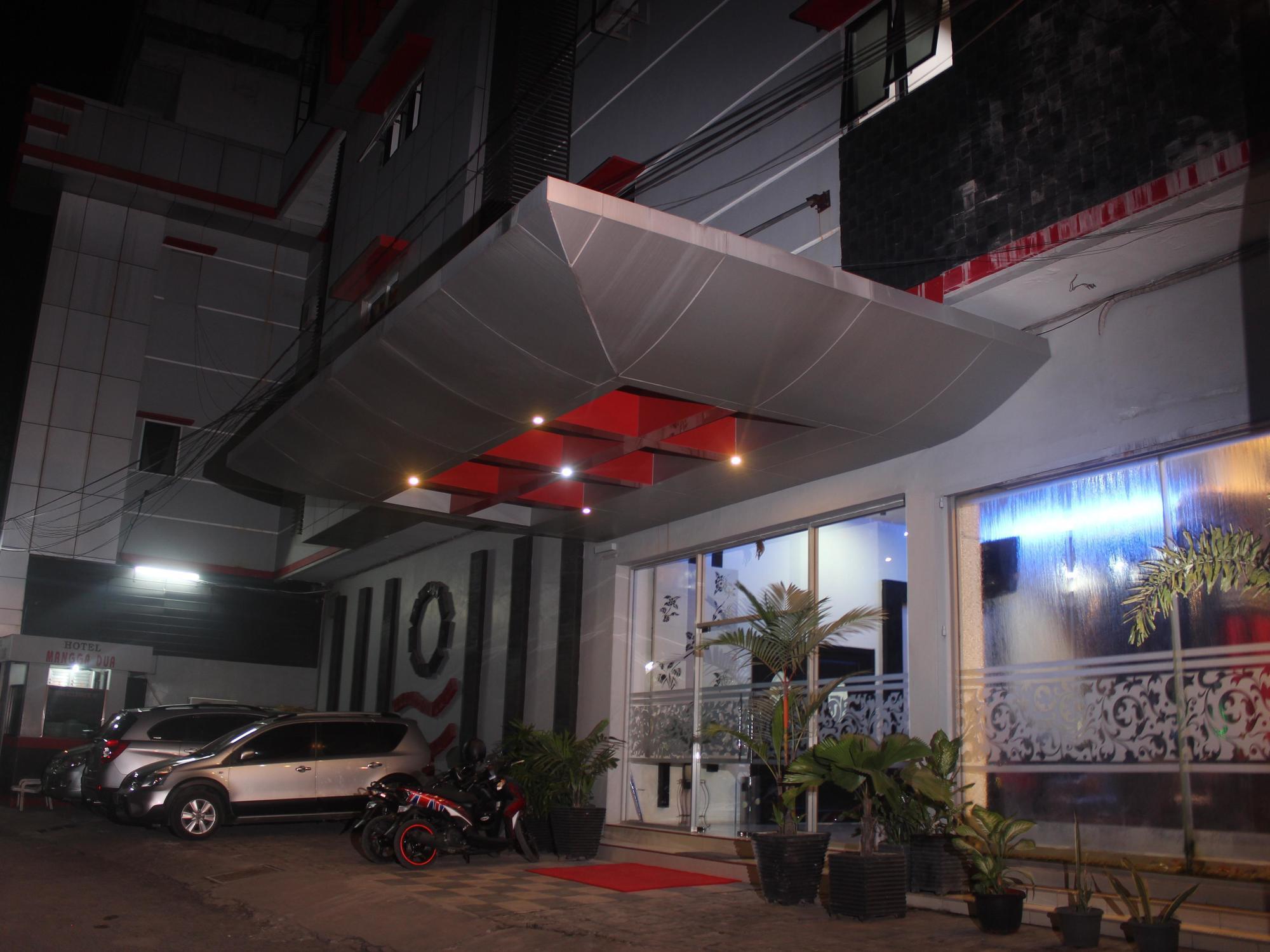 Hotel Mangga Dua Makassar Buitenkant foto