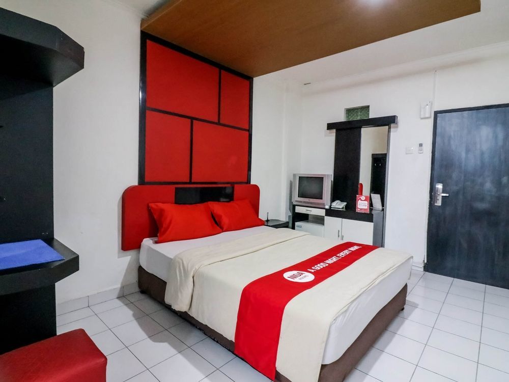 Hotel Mangga Dua Makassar Buitenkant foto