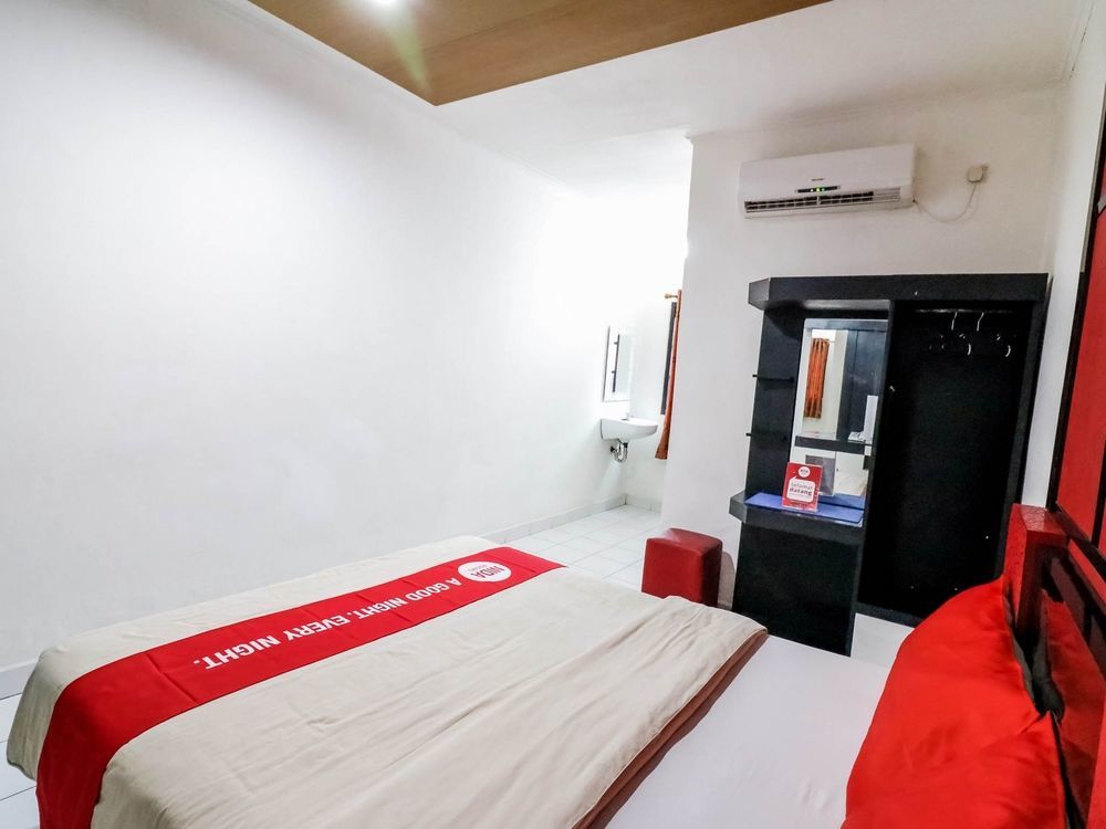 Hotel Mangga Dua Makassar Buitenkant foto