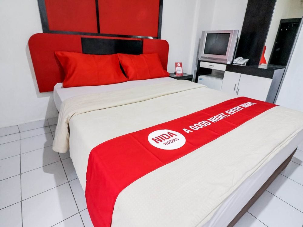 Hotel Mangga Dua Makassar Buitenkant foto